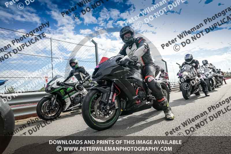 donington no limits trackday;donington park photographs;donington trackday photographs;no limits trackdays;peter wileman photography;trackday digital images;trackday photos